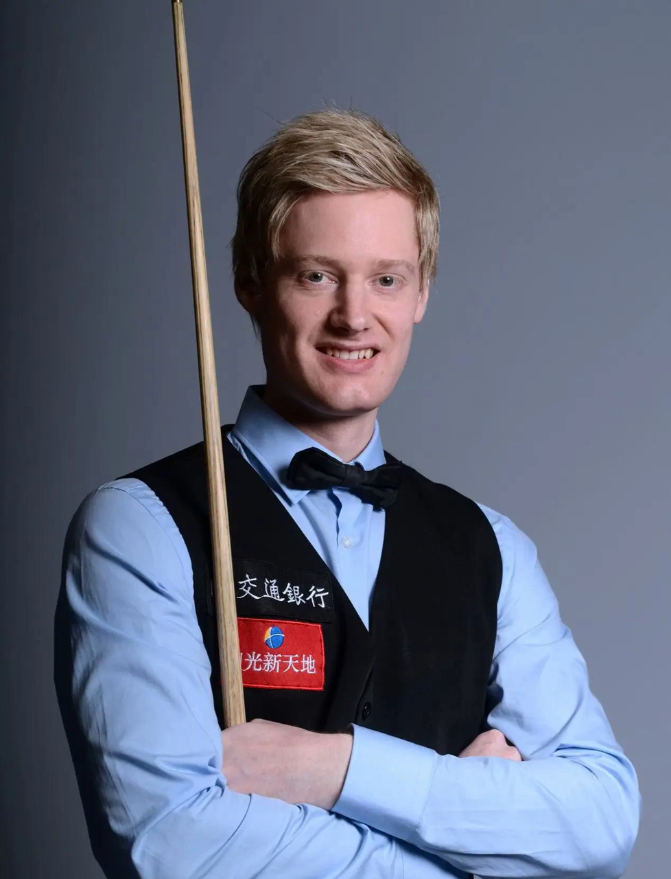 相比之下 相比之下